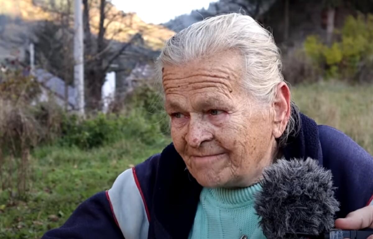 Kako su majci ćerke uzele sve pare i ostavile je na ulici?