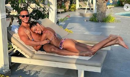 After divorcing from Ceca's ex, she seduced a singer online: Why the hottest couple on the stage keeps their love life a secret