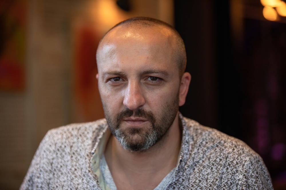 I entered into a relationship with a 55-year-old cashier, and because of her morning habits, I left her speechless: Now I don't even want to step into the market where she works