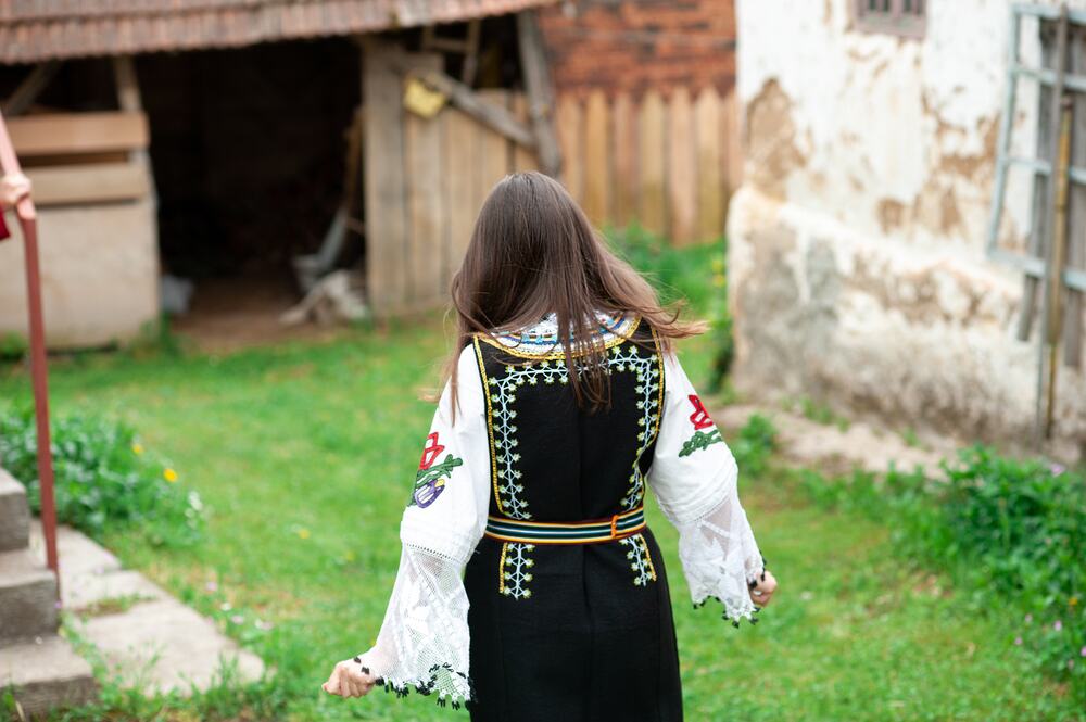Izopačenosti srpskih običaja: Neveste birali po ukusu svekra | Stil
