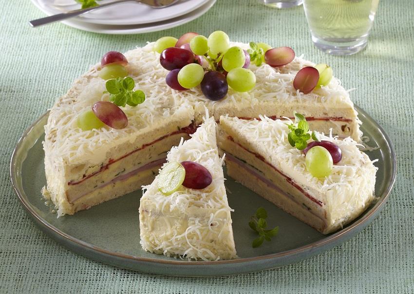 Slana torta ajvarka: Tradicionalno srpsko predjelo morate da probate ...