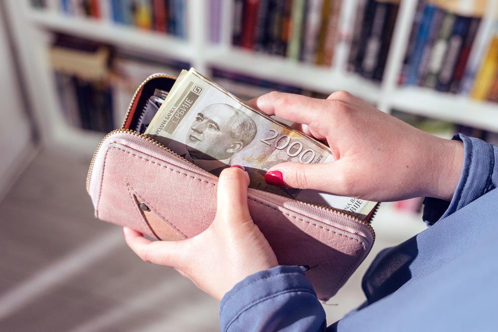 Finansijski stručnjak otkriva koliko novca treba imati u šteku za crne dane: Zaštitite ušteđevinu od inflacije i pametno raspolažite novcem