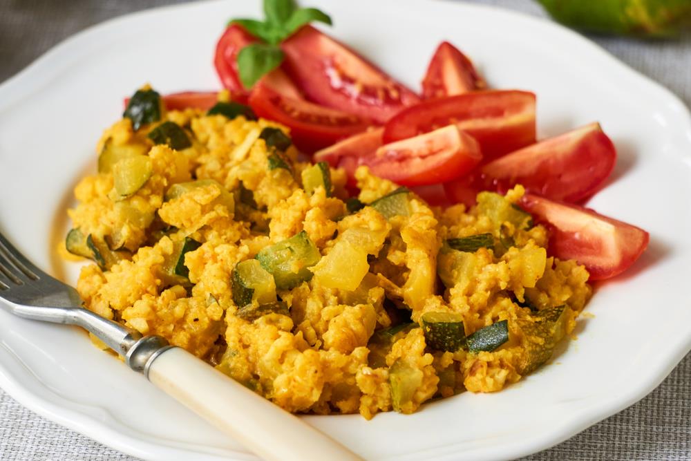 Obrok salata koja čisti creva: Idealna je za večeru, a sprema se očas posla