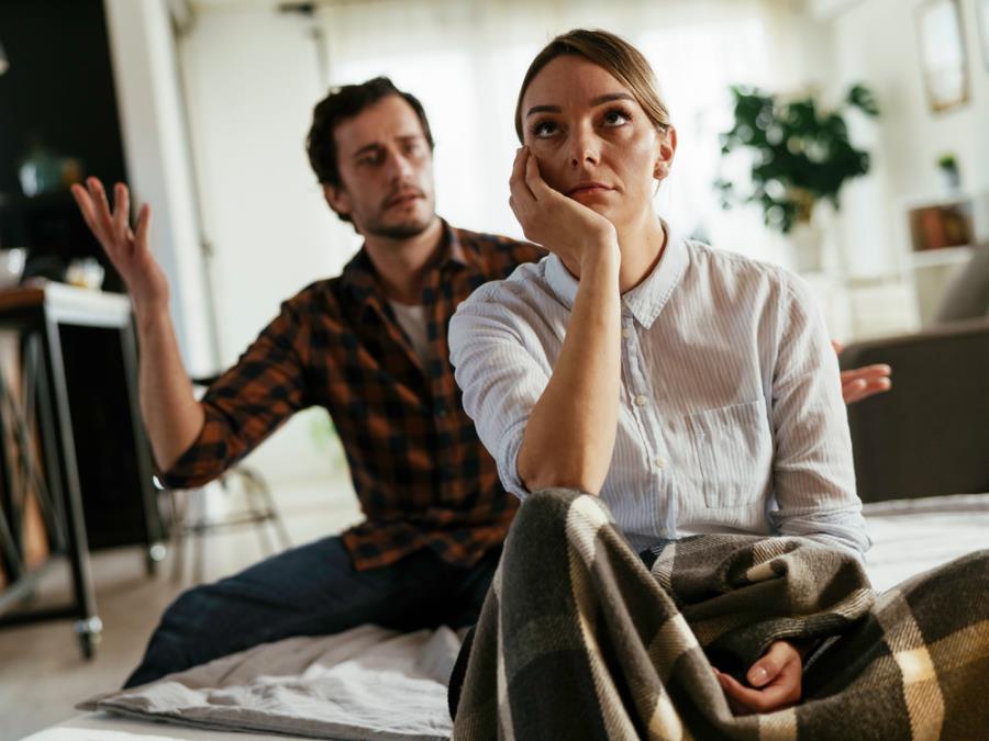 Jelena i Sergej su bili u braku 20 godina i imali su 2 ćerke: A onda je ona shvatila jednu užasnu stvar! Posle razvoda - potop