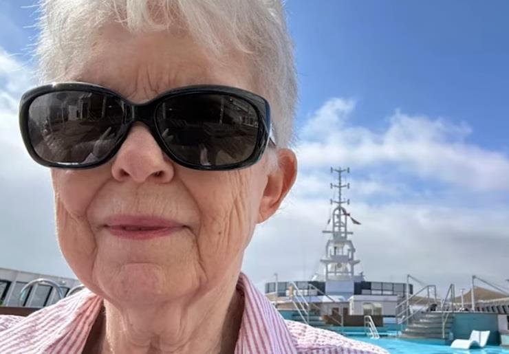 Ova penzionerka je prodala kuću i sve što je imala i kupila sebi kartu na luskuznom brodu za narednih 15 godina: Nema ko joj se ne divi