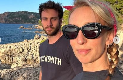 Bio je maloletan kad ga je zavela žena od 42 godine: Dok su pričali da može mama da mu bude, on uzeo njeno prezima i svima zapušio usta