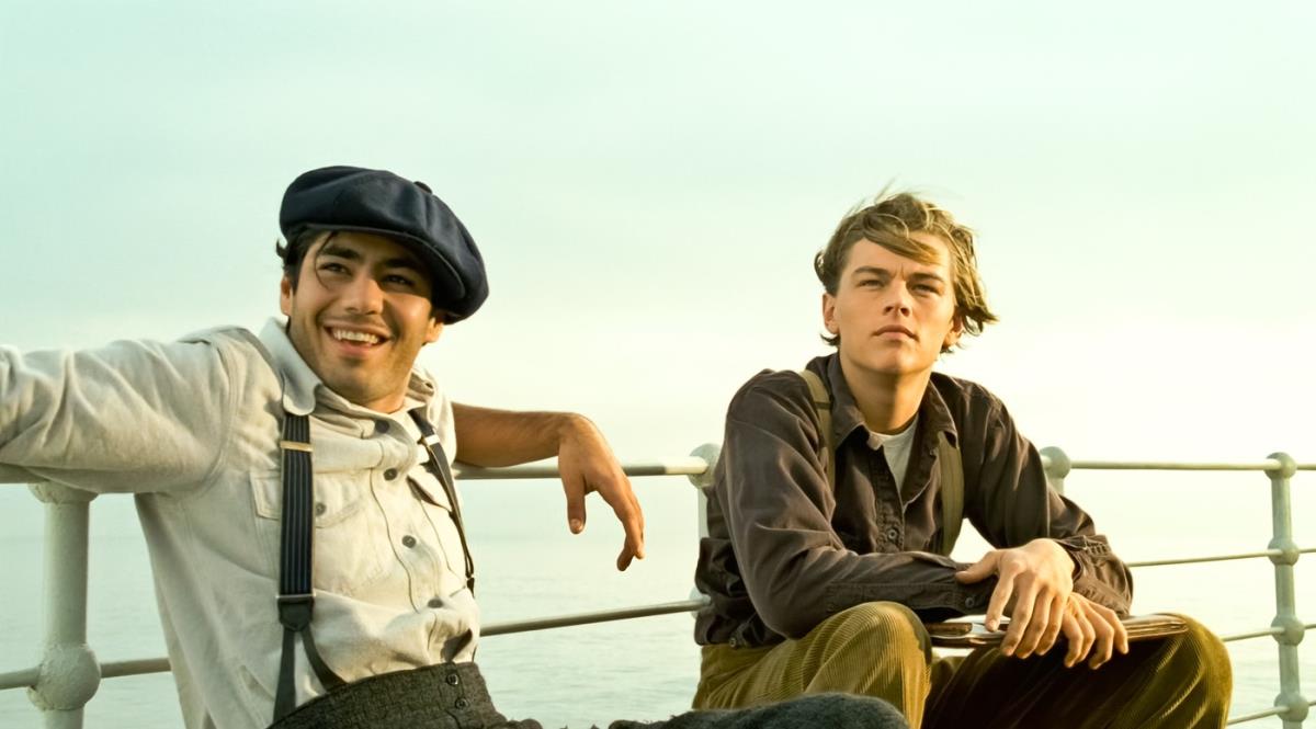 U "Titaniku" je bio u senci Dikaprija, a sada svi pričaju o njegovom izgledu: Glumac ostareo kao dobro vino