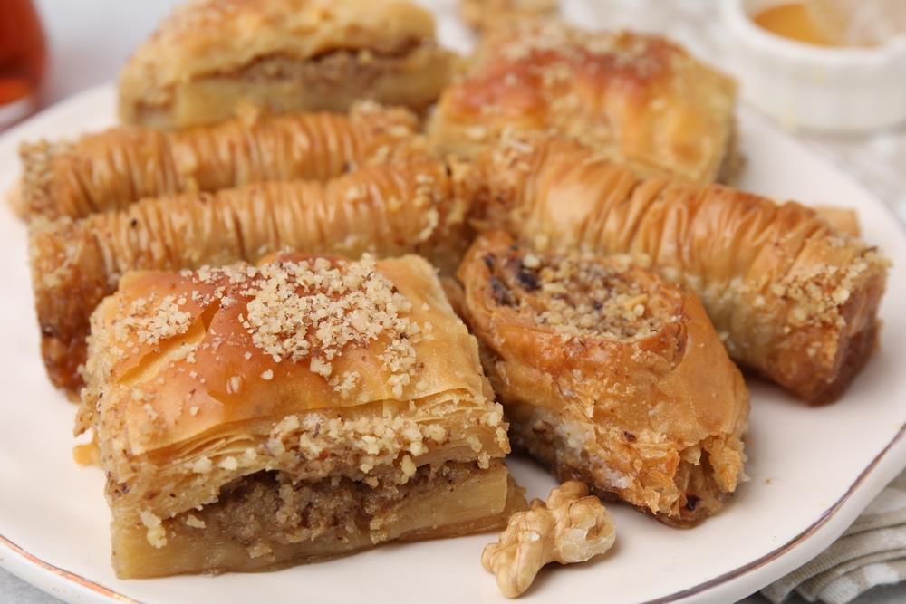 Posna manastirska pita od oraha po receptu monaha iz 19. veka: Pravi se od svega 6 sastojaka, a toliko je sočna da se topi u ustima