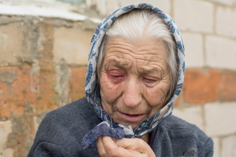 Sin Denis smestio me je u starački dom zbog snaje: Nije ni sanjao kakvu tajnu sam krila 2 godine, mali smotuljak sve je promenio