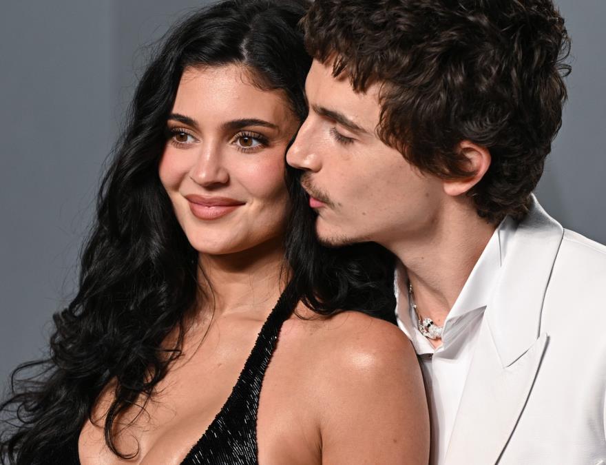 Svet bruji da je dodela Oskara bila najgora noć u životu Timotija Šalamea: Sada je čitač usana otkrio da je imao šok razgovor sa Kajli Džener tokom ceremonije