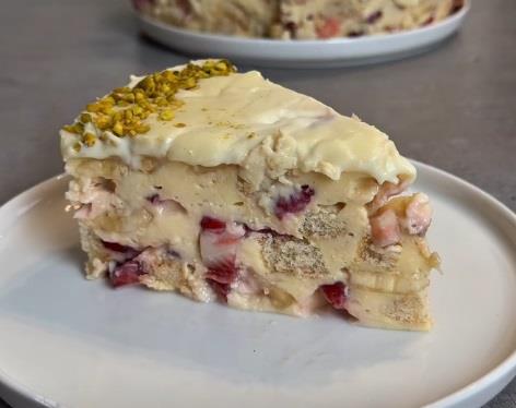 Recept za brzu, laganu voćnu tortu: Kremasti puding u kombinaciji sa ovim voćem, je čista fantazija