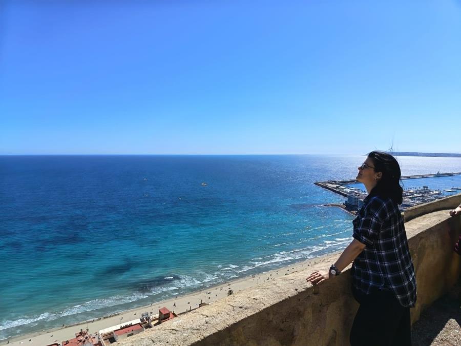 Olivera je za 7.300 dinara avionom otišla u Španiju i provela se bogovski: Hrana je budzašto, a ovo svaki Srbin mora da čuje