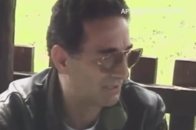 Steva je '92. iz ratnog Sarajeva izbavio 40.000 ljudi: Pilot koji je spasao ceo grad duša, 2004. je proglašen tehnološkim viškom, a potom dirao ruku na sebe