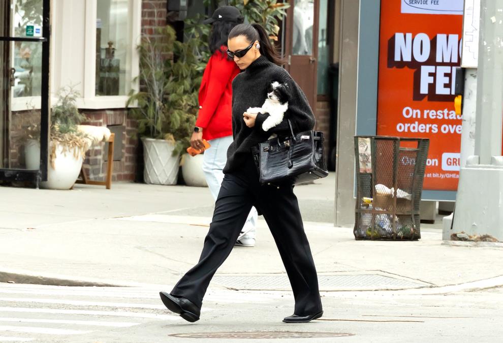 Prolećne kombinacije zvezda na ulici oduzimaju dah: Evo kako su se najstilizovanije dame skockale za šetnje i izlaske u privatnosti