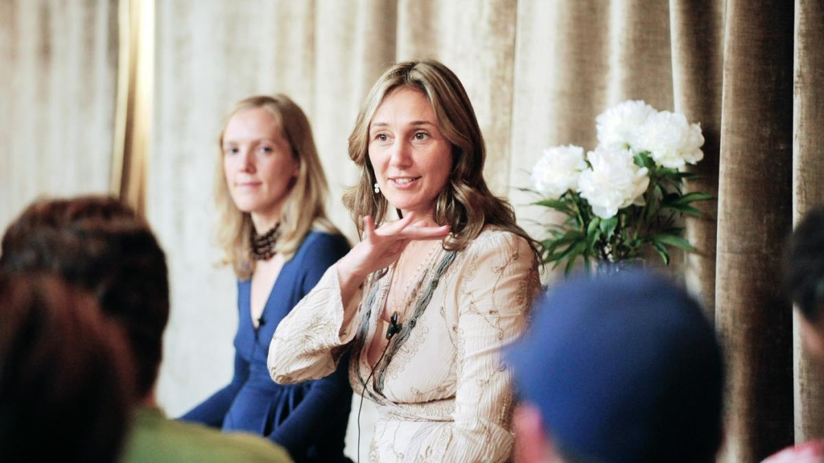 Moćna direktorka firme za negu terala radnice na intimne odnose sa klijentima i investitorima: Vrbovala ranjive žene, a onda joj je karma vratila sve