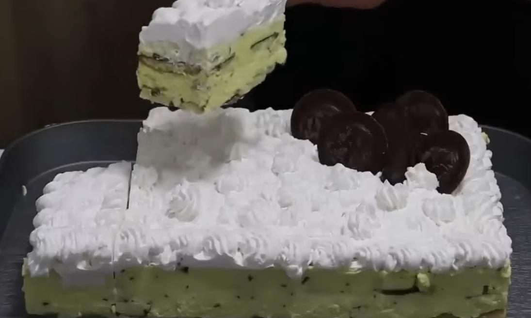 Torta za Uskrs gotova za 15 minuta: Čarobnica od krem bananica i jafa keksa