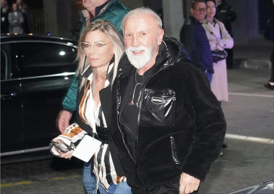 Nikad nećete pročitati da moj sin vozi "lambordžinija": Dino Merlin ne zna šta će sa parama, a decu skromno vaspitaju, mnogi se začude kad čuju čime se bave