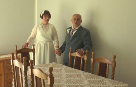 Milovan se prvi put oženio sa 53 godine, a mlada je imala samo 18 leta: Od tada promenio još 3 supruge, a priče o njima su neverovatne