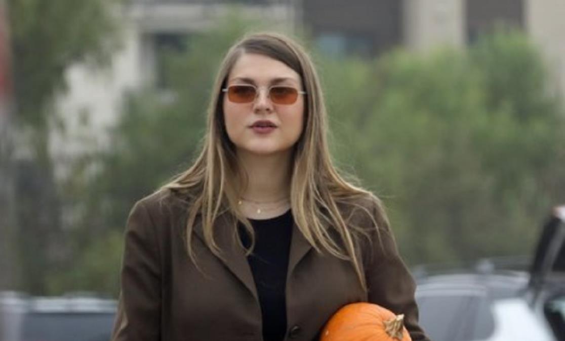 Spiskala svo bogatstvo čuvenog oca, postala teška zavisnica, ne zna kako je doživela 30: A onda je on promenio iz korena