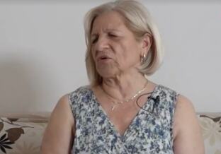 Julka iz Kragujevca je oslepela sa 10 godina: Ono što ova žena ume, mnogi koji vide joj nisu ravni, a odnos koji ima sa snajkom je neverovatan