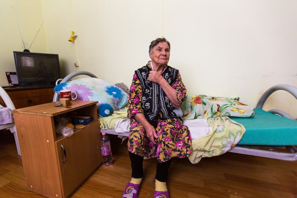 Do smrti je gledala u vrata i čekala sina da je poseti u bolnici: Priča bake Dragice iz sobe broj 6 rasplakala i doktore