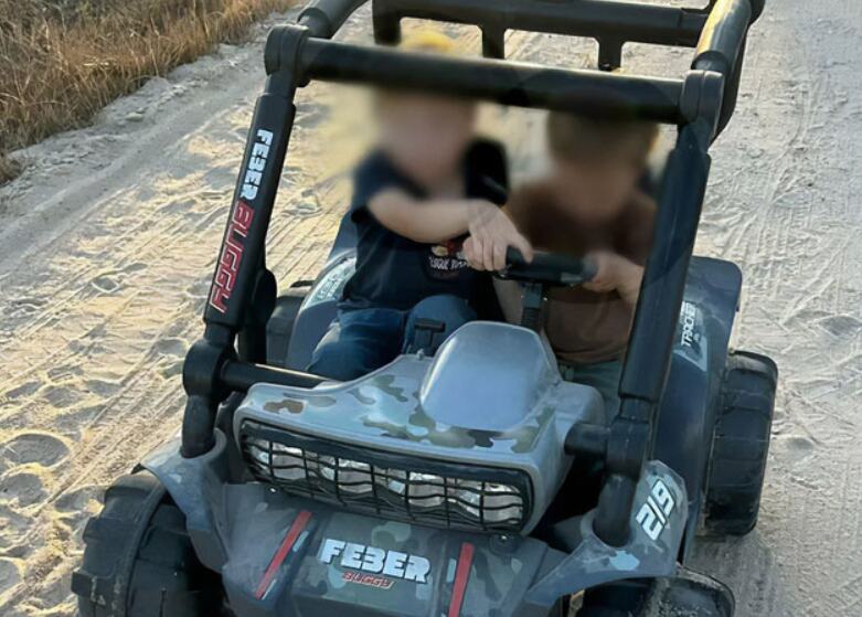 Marko je ženine sinove iz prvog braka odveo u šumu, stavio im povez preko očiju i ostavio ih: Način na koji su se spasili je filmski