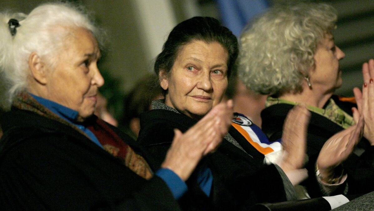 Sa 10 godina pokvarila je ugovoreni brak tako što je žvakala sirov patlidžan dok joj zubi nisu pocrneli: Olovkom za oči ispisala je istoriju na toalet papiru