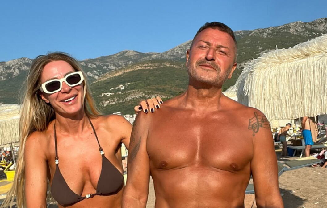 Slovi za najzgodnijeg pevača na estradi: Kad je u 66. godini pokazao isklesano telo mnogo mlađi muškarci su se postideli