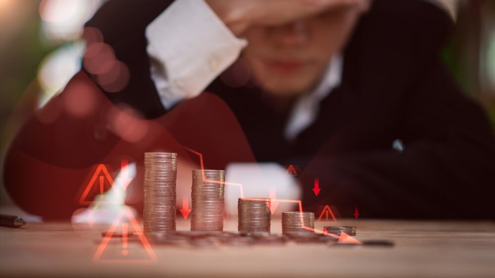 6 jasnih znakova da muž krije dugove: Finansijski stručnjak otkriva ponašanja koja ne treba ignorisati