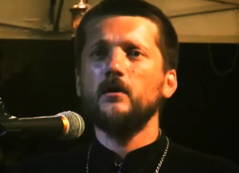 "Dolazi čovek sa ljubavnicom na Ostrog i traži da im blagosiljam vezu": Sveštenik koji stoji kod ćivota Svetog Vasilija otkrio šta mu sve ljudi traže