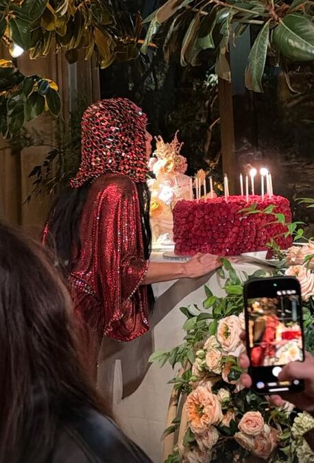 Kim Kardašijan je rođendanski izgled popela na novi nivo: Ovako nešto do sada nikad nije nosila