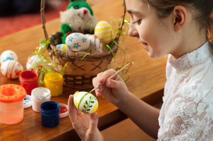 5 zanimljvih načina na koji možete farbati uskršnja jaja sa decom
