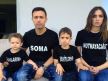 emina-jahovic-sa-porodicom.jpg