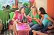 uz-antrfile----stockphotogirlfriendssittingonabalconyanddrinkingcoffee85605202.jpg