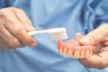 glavna--stockphotoasianelderlywomanpatientholdingtousedenturehealthystrongmedicalconcept2430630797.jpg