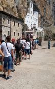 manastir-ostrog.jpg