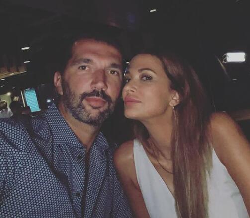 pedja-stojakovic-i-supruga.jpg