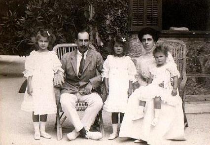 nicholashelenchildren.jpg