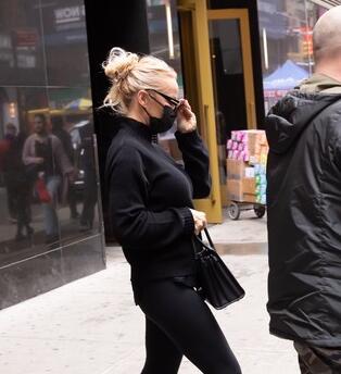 pamela-anderson-2.jpg