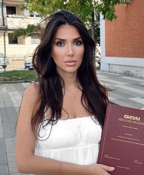 minajoksimovic2.jpg