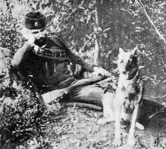 Kosta_Pećanac_with_dog,_1916.jpg