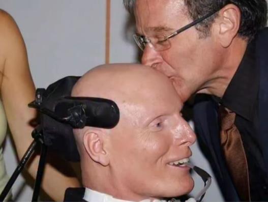 Kristofer Riv.jpg
