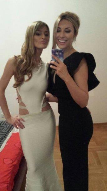 rada-manojlovic-sa-sestrom.jpg