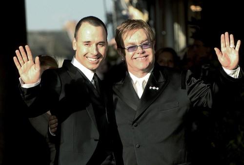 Elton Džon sa dečkom
