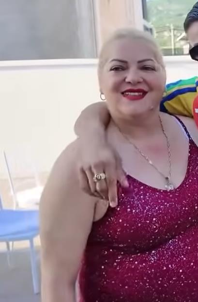 mecketova-zena.png