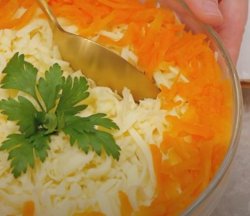 Posna mimoza salata.jpg