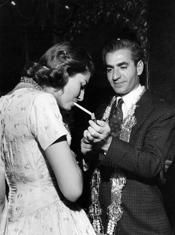 soraja-esfandijari-bahtijari-i-muhamed-reza-pahlavi.jpg