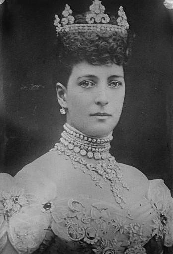 dowager-queen-alexandra.jpg