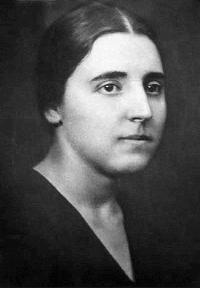 nadezhda-sergeyevna-alliluyeva-19011932.jpg