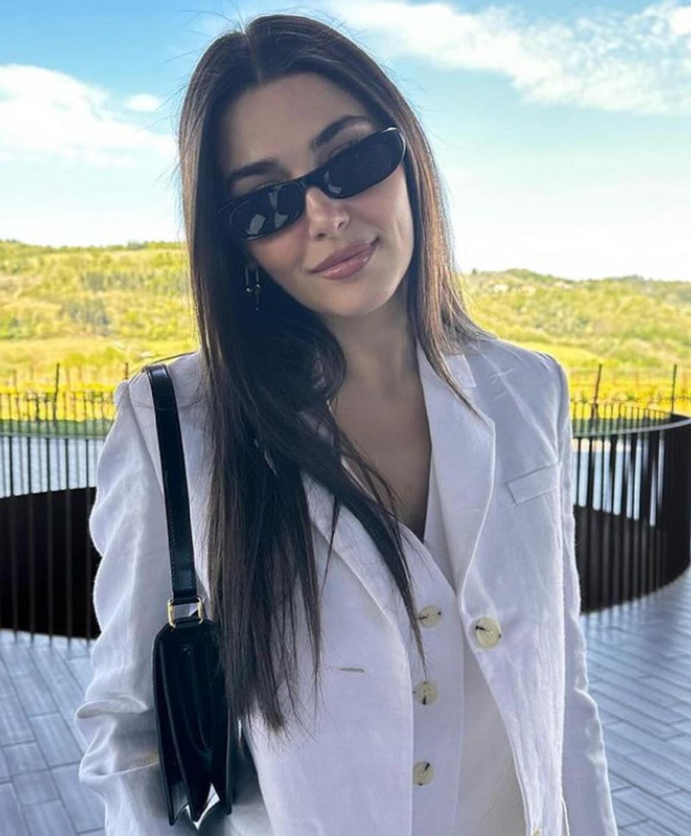 handeercel1.jpg